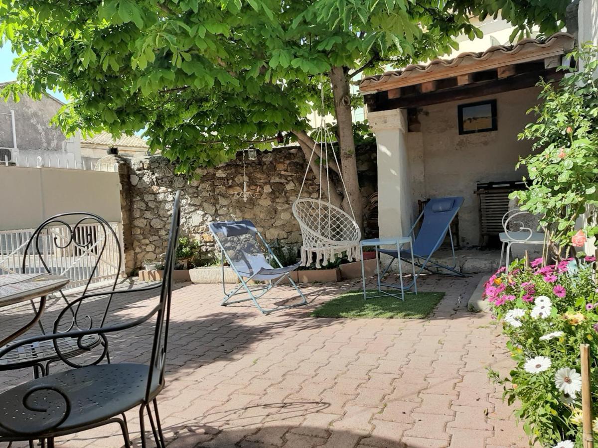 Willa La Capucinette A L'Ombre Du Marronnier Maussane-les-Alpilles Zewnętrze zdjęcie