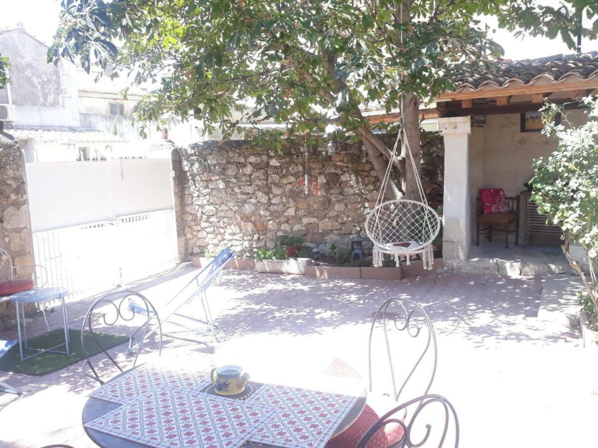 Willa La Capucinette A L'Ombre Du Marronnier Maussane-les-Alpilles Zewnętrze zdjęcie